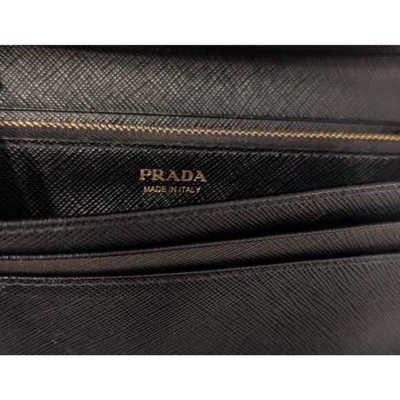Prada Black Saffiano Leather Wallet with Gold Zipper COA Card Included - Picture 5 of 16